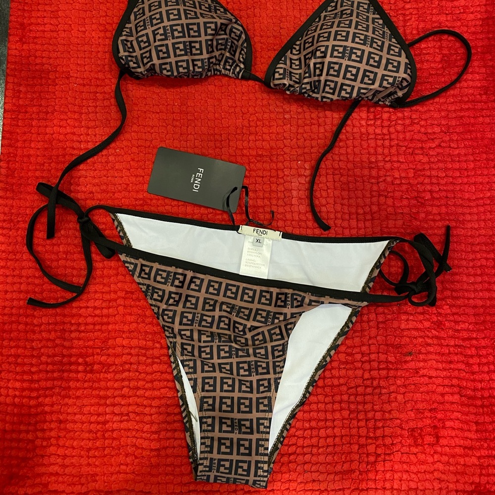 Bathing suit